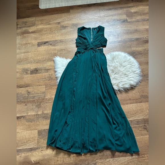 LULU’S Vivid Imagination Emerald Green Cutout Maxi Dress - Picture 12 of 14